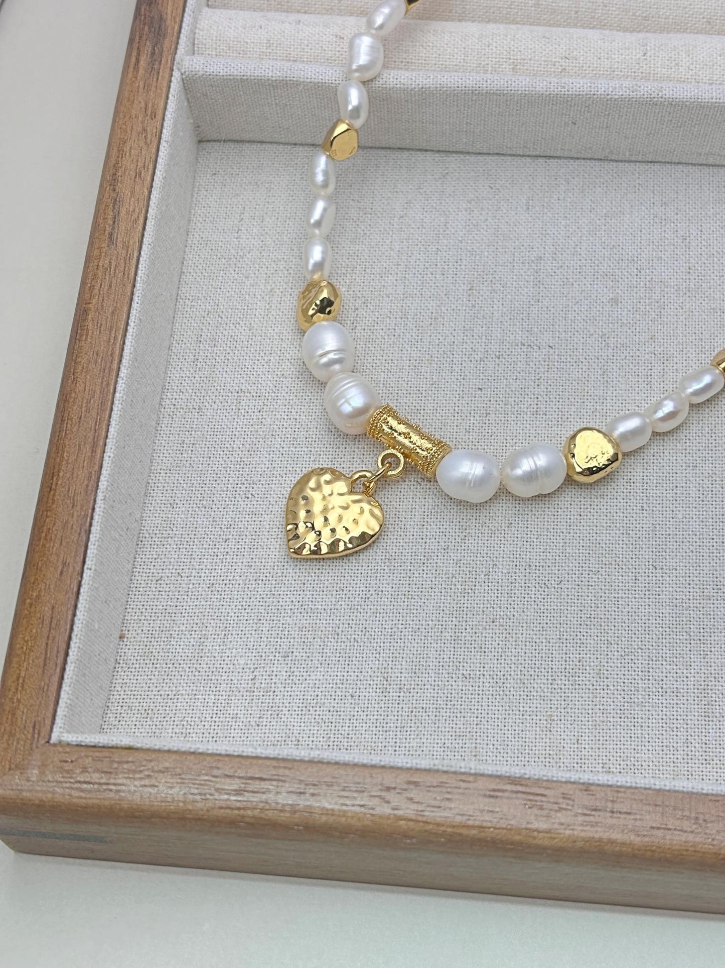 Natural baroque pearl & heart pendant with 18kgold plated necklaces