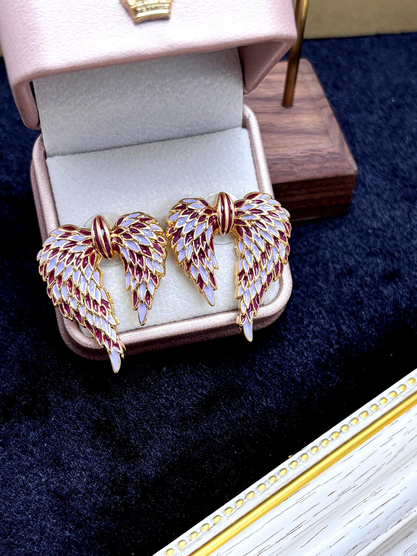 Vintage unique heart shape earrings