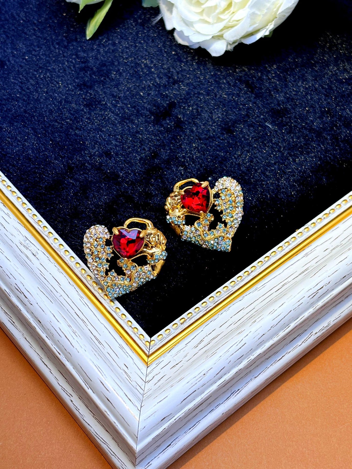 Vintage heart earrings