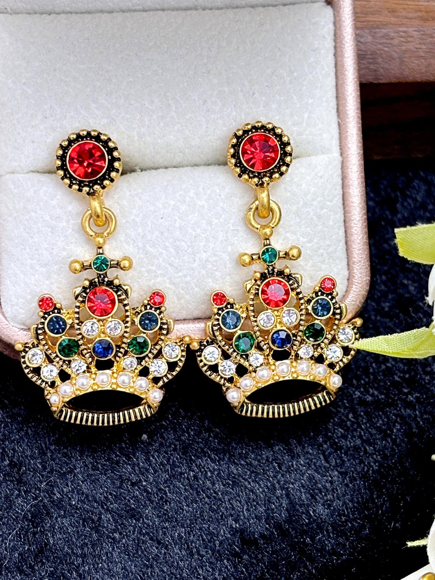Vintage crown earrings