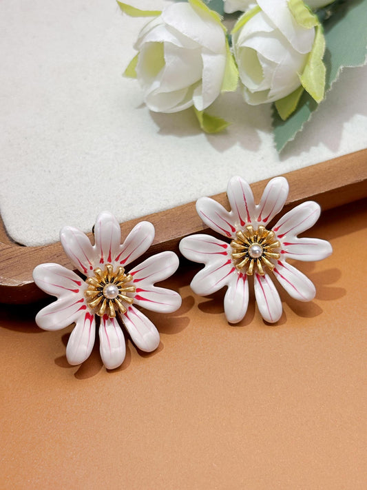 Vintage Daisy Enamel Earrings