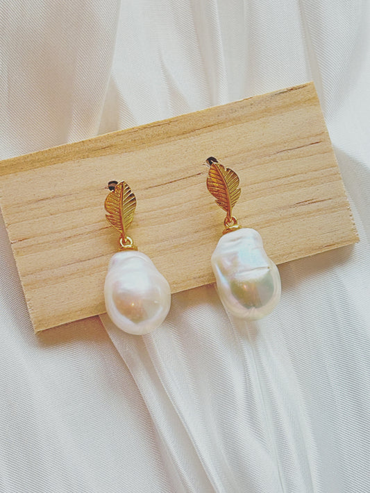 Natural Baroque Pearl earrings with 925silver accessories