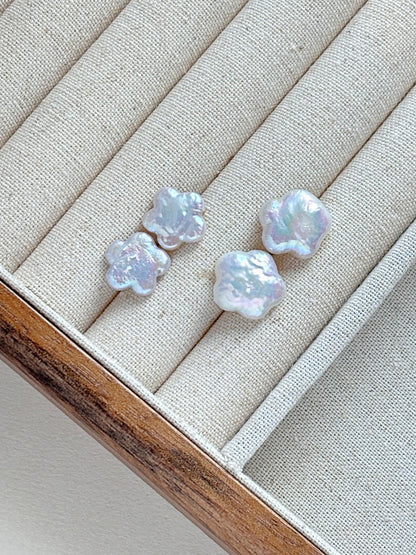 Natural baroque flower pearls stud