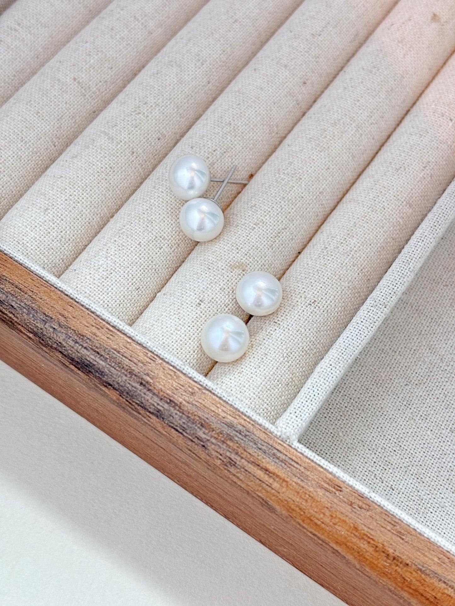 Handcrafted cute bread pearls stud with 925silver accessorie