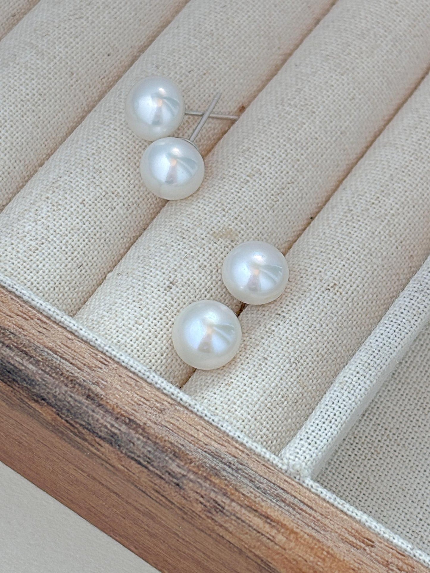 Handcrafted cute bread pearls stud with 925silver accessorie