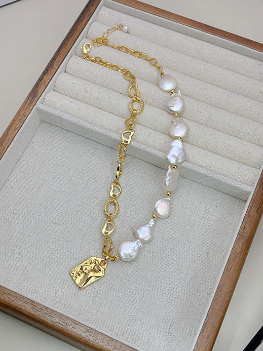 Natural baroque pearl pendant with 18kgold plated necklaces