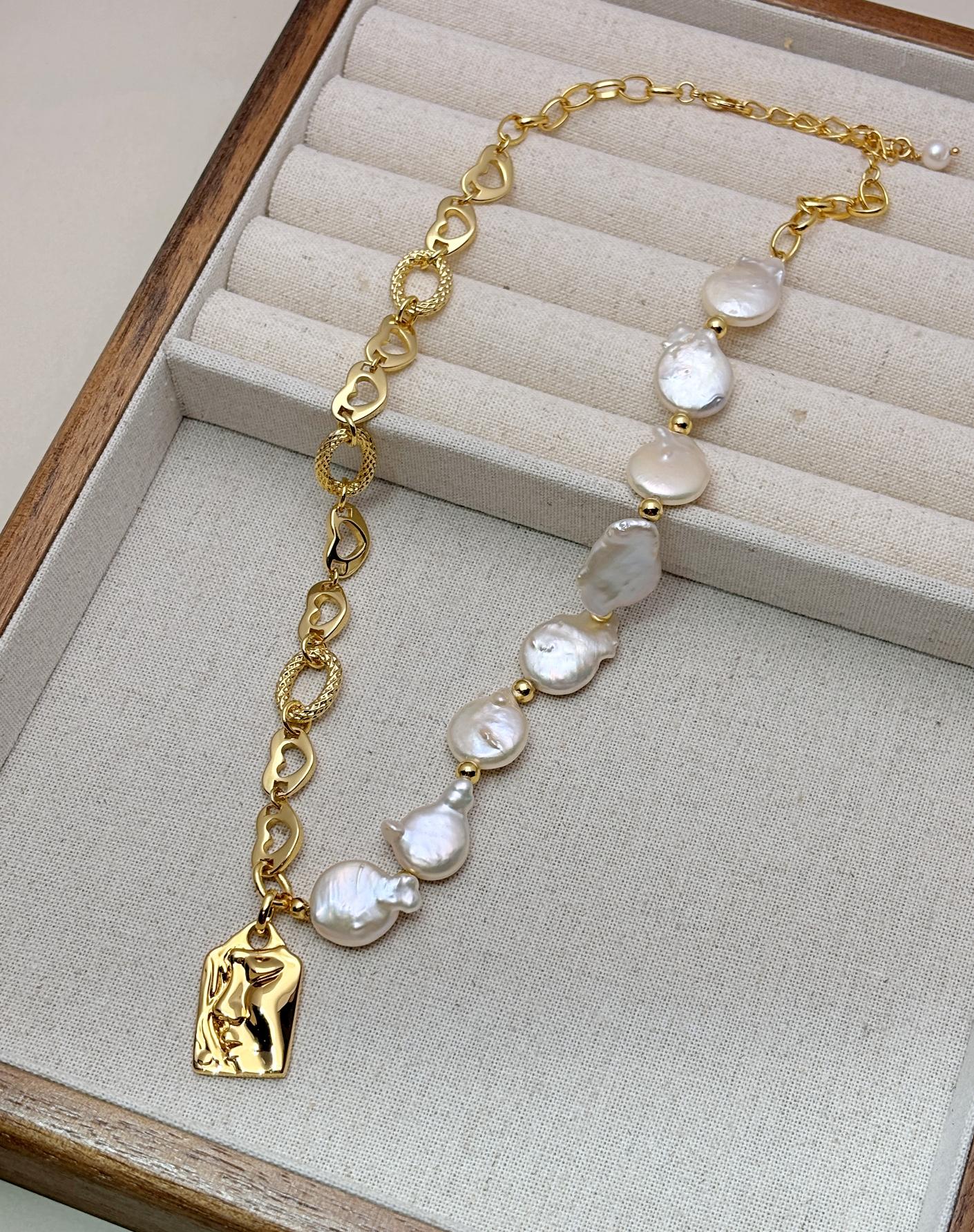 Natural baroque pearl pendant with 18kgold plated necklaces