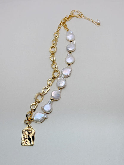 Natural baroque pearl pendant with 18kgold plated necklaces