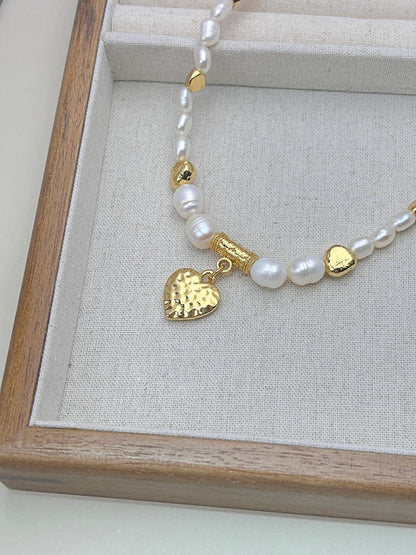 Natural baroque pearl & heart pendant with 18kgold plated necklaces